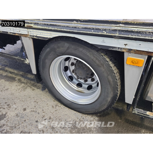 2010 فولفو FM 330-45281995