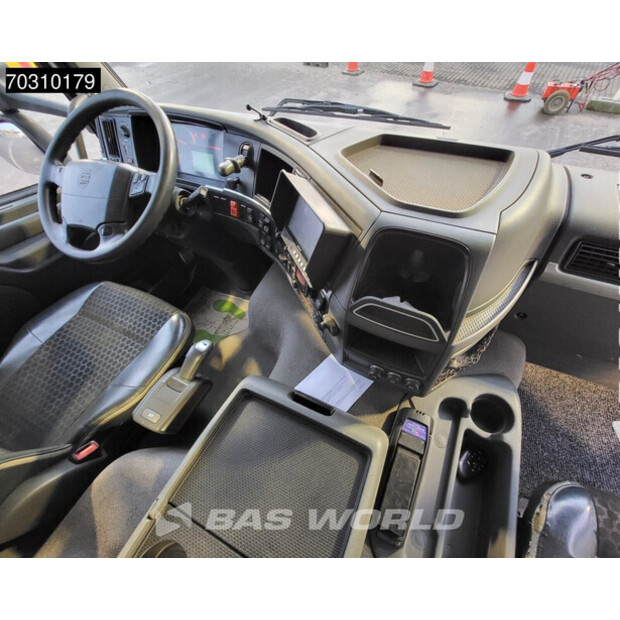 2010 فولفو FM 330-45281996