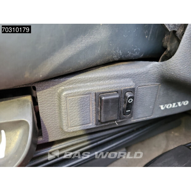 2010 فولفو FM 330-45282006