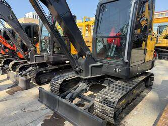 2022-volvo-ec60-1412719-45282761