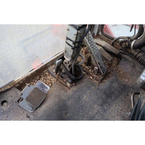 تاكوتشي TB175W-45282883