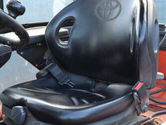 2008-toyota-7fbmf30-1402083-45283195