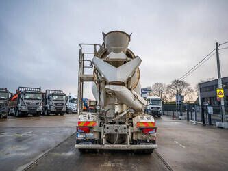 2010-man-tgs-32-360-1412728-45283344