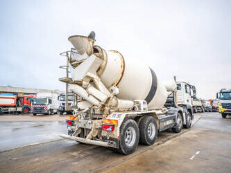 2010-man-tgs-32-360-1412728-45283345