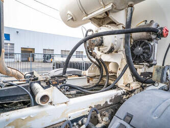 2010-man-tgs-32-360-1412728-45283351