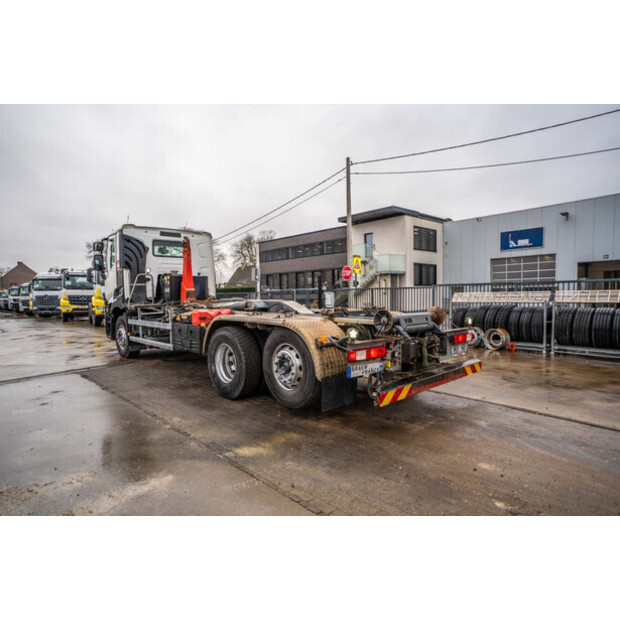 2018 رينو C430-45283401