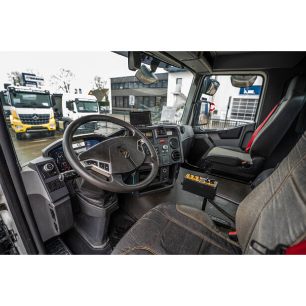 2018 رينو C430-45283412