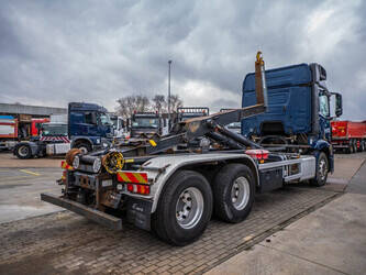 2015-mercedes-benz-actros-2648-45283444