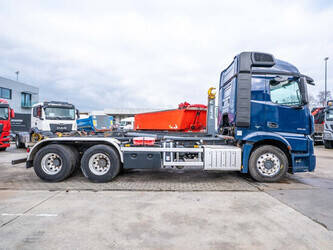 2015-mercedes-benz-actros-2648-45283449