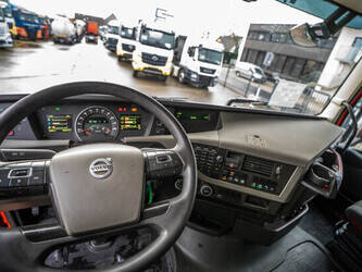 2016-volvo-fh-420-1412742-45283571