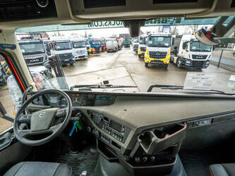 2016-volvo-fh-420-1412745-45283643