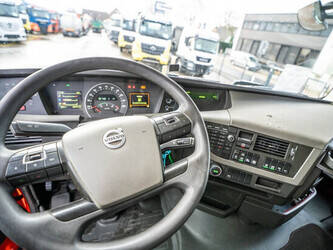 2016-volvo-fh-420-1412745-45283645