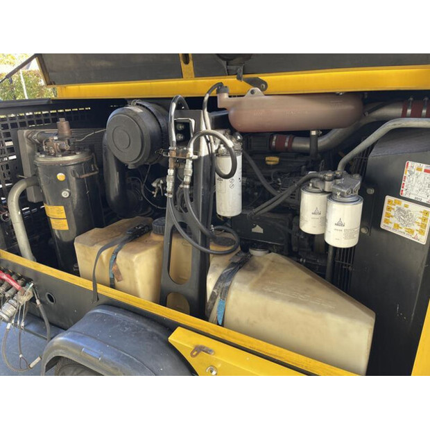 2011 Kaeser M 122 - N-45284785