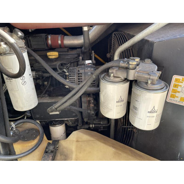 2011 Kaeser M 122 - N-45284786