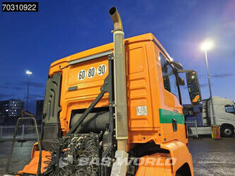 2015-man-tgs-33-480-1412826-45285143