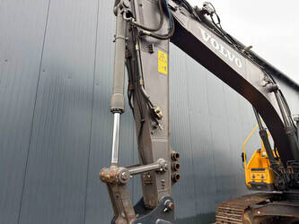 2015-volvo-ec220el-1412903-45286236