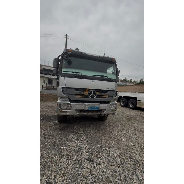 2013 Mercedes-Benz 3844-45286409