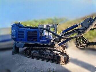 صورة ل معدات البناء 2014 سوسان STD11