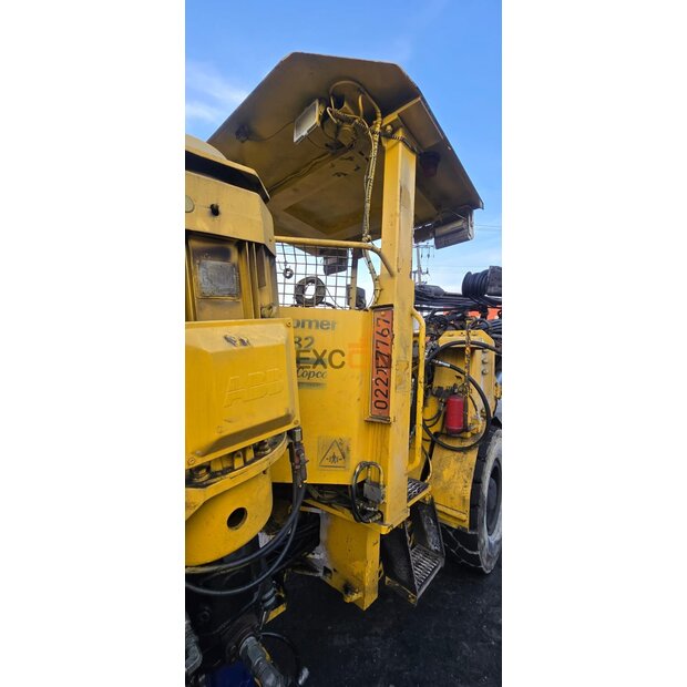 2000 Atlas Copco BOOMER 282-45286649