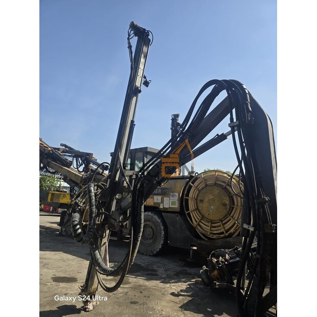 2011 اطلس كوبكو ROC T15-45286721