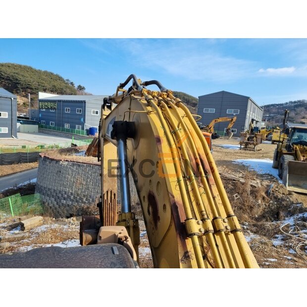 2005 Caterpillar 330C-45287104