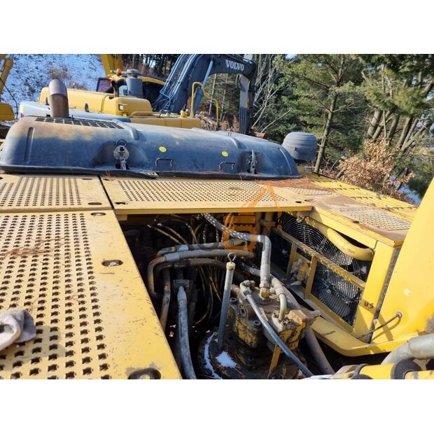 2005 Caterpillar 330C-45287106