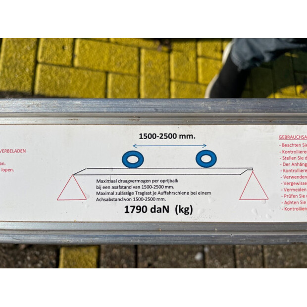 2025 هابرت Azure-45287544