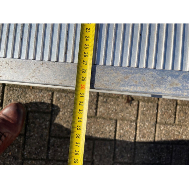 2025 هابرت Azure-45287545