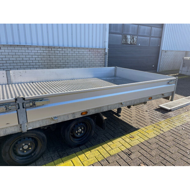 2025 هابرت Azure-45287550