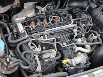 2015-volkswagen-caddy-1413052-45288982