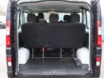 2019-renault-trafic-1413053-45289018