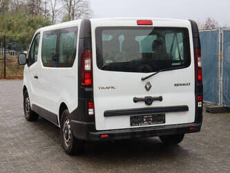 2019-renault-trafic-1413055-45289074
