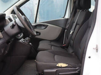 2019-renault-trafic-1413055-45289089