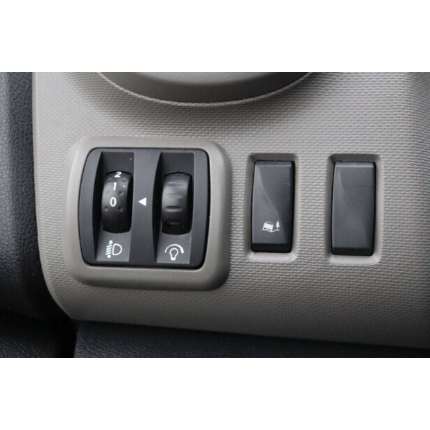 2019 Renault Trafic-45289101