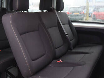 2019-renault-trafic-1413055-45289106