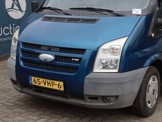 ford-transit-1413056-45289123