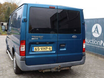ford-transit-1413056-45289131