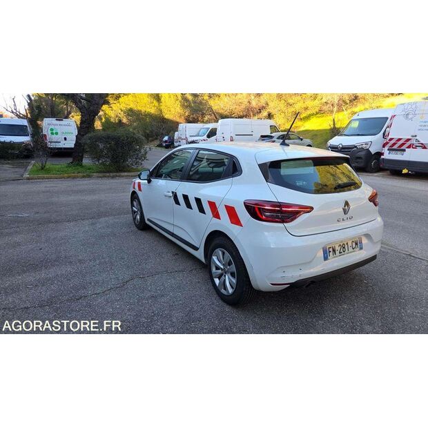2020 Renault Clio-45303557