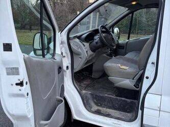 2014-renault-trafic-1413194-45303592