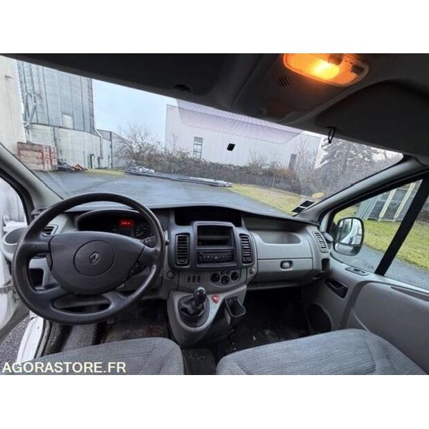 2014 Renault Trafic-45303594