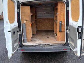 2014-renault-trafic-1413194-45303598