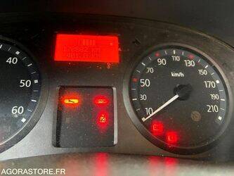 2014-renault-trafic-1413194-45303602