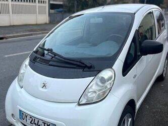 Image de VOITURES 2016 Peugeot ION