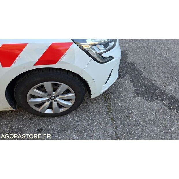 2020 Renault Clio-45303653