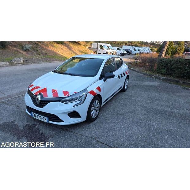2020 Renault Clio-45303654