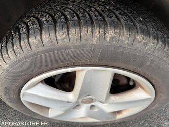 2015-renault-megane-1413206-45303763