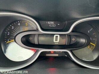 2015-renault-trafic-1413207-45303782