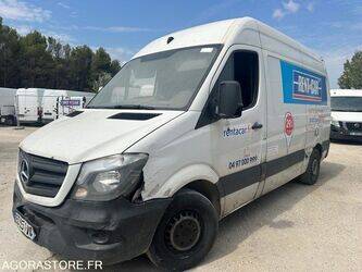 2016-mercedes-benz-sprinter-1413222-45303980