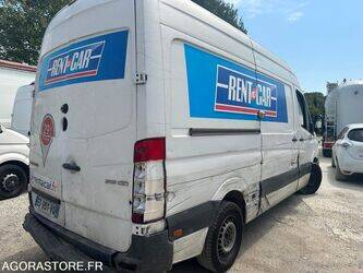 2016-mercedes-benz-sprinter-1413222-45303983