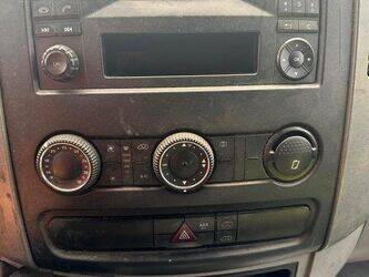 2016-mercedes-benz-sprinter-1413222-45303992